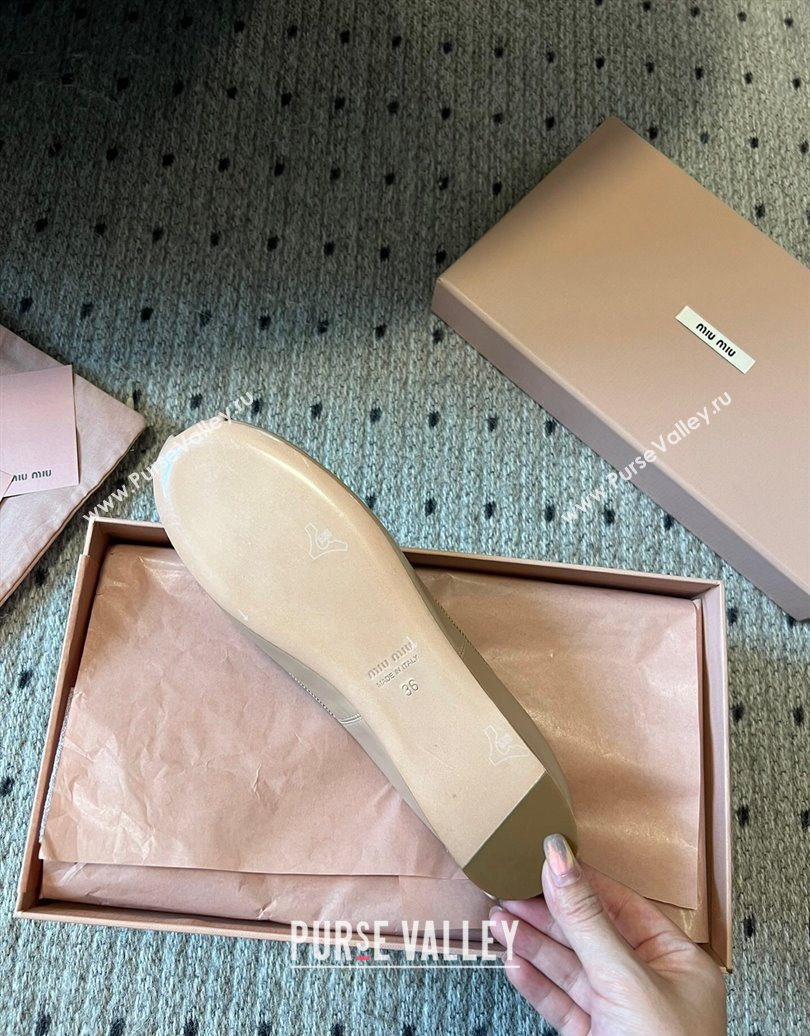 Miu Miu Leather Ballerinas Flat with Bow and Elastic Band Beige 2025 5F794D (KL-251025036)
