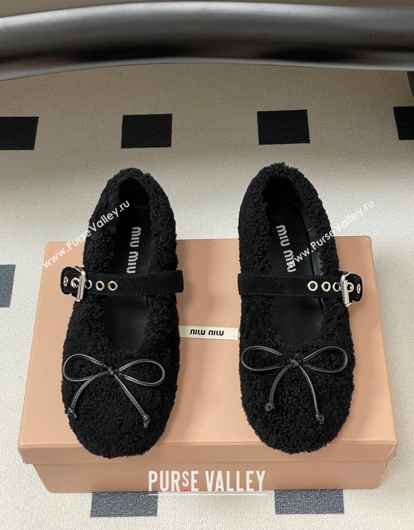 Miu Miu Shearling Ballerinas Flat with Buckle Strap Black 2025 5F272E (MD-251025048)