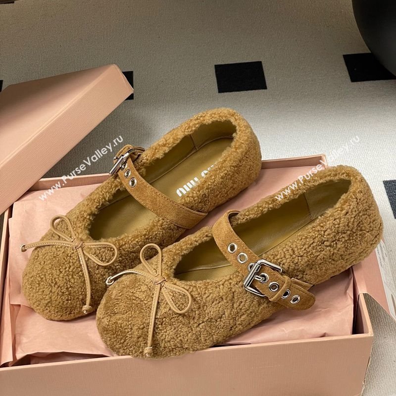 Miu Miu Shearling Ballerinas Flat with Buckle Strap Brown 2025 5F272E (MD-251025050)