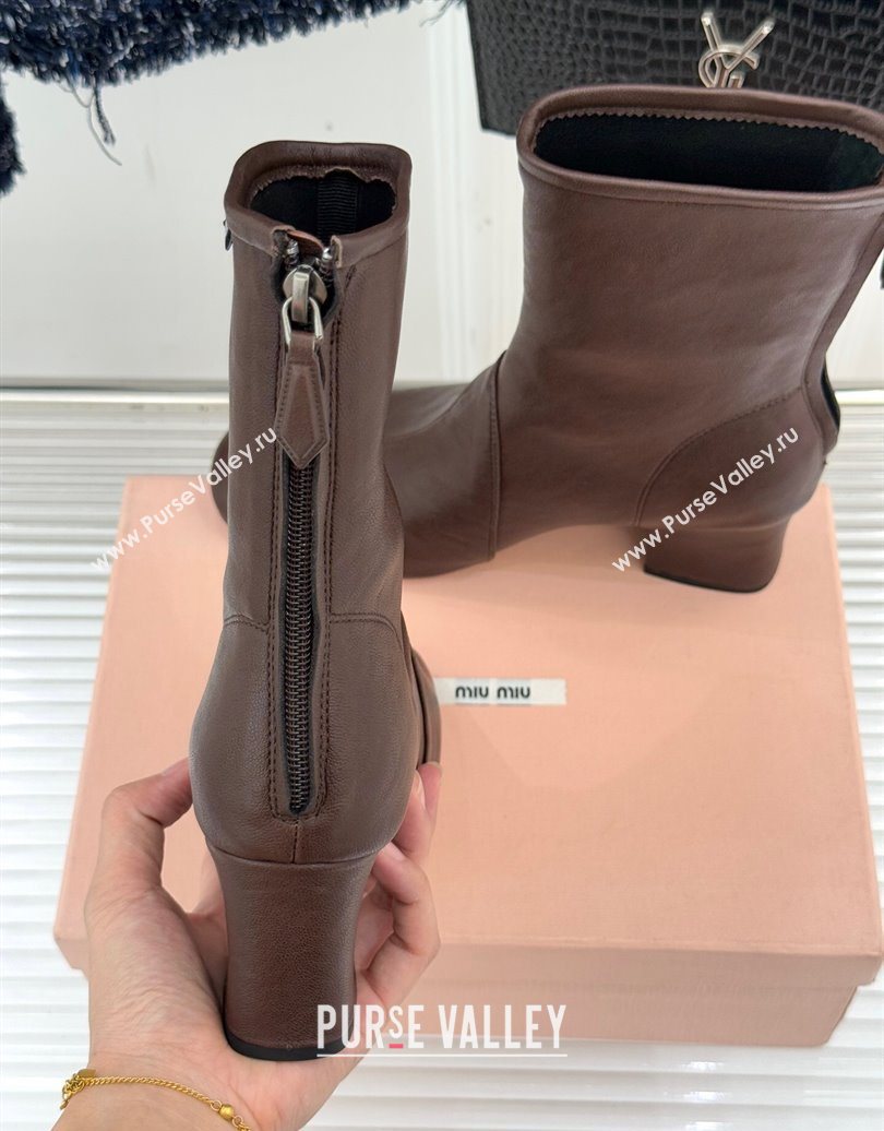 Miu Miu Nappa Leather Heel Ankle Boots 5cm with Logo Tag Dark Brown 2025 5T557E (MD-251024122)