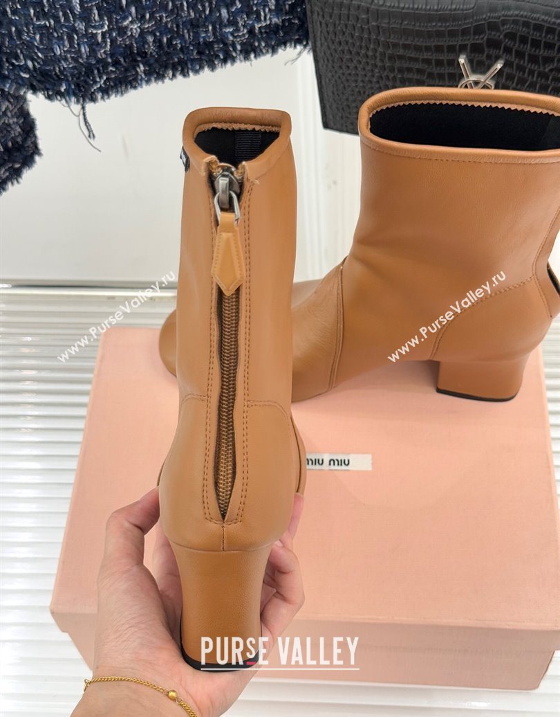 Miu Miu Nappa Leather Heel Ankle Boots 5cm with Logo Tag Light Brown 2025 5T557E (MD-251024124)