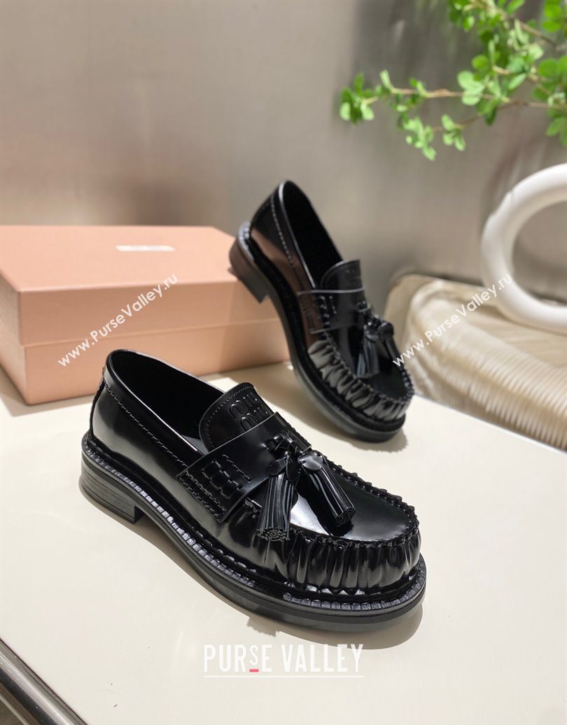 Miu Miu Tassel Loafers in Polished Leather Black 2025 5D497E (MD-251025003)