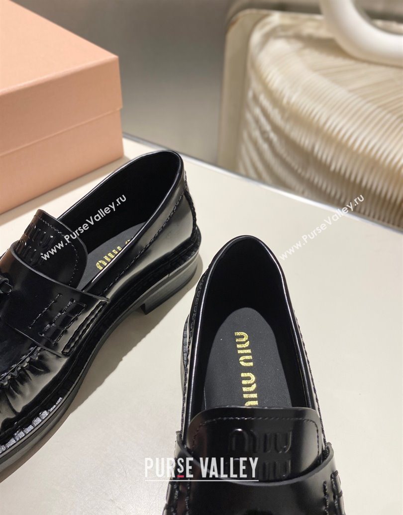 Miu Miu Tassel Loafers in Polished Leather Black 2025 5D497E (MD-251025003)