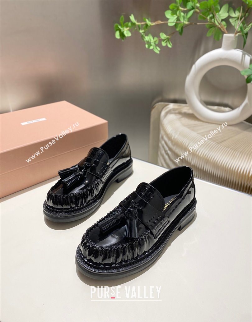 Miu Miu Tassel Loafers in Patent Leather Black 2025 5D497E (MD-251025005)