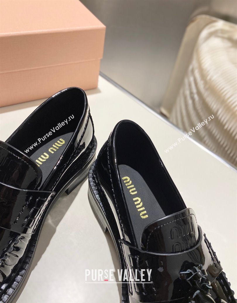 Miu Miu Tassel Loafers in Patent Leather Black 2025 5D497E (MD-251025005)