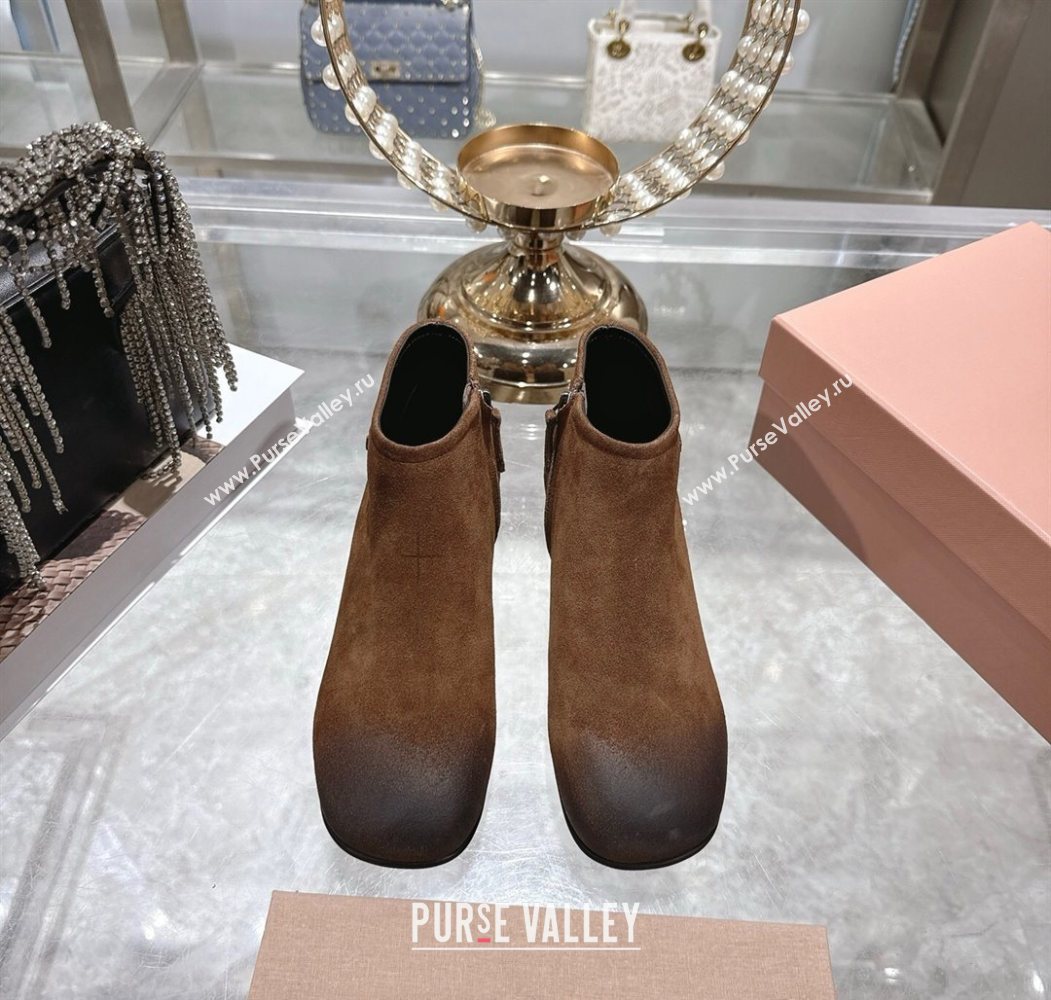 Miu Miu Fume Suede Flat Ankle Booties Brown 2025 5T519E (MD-251024130)