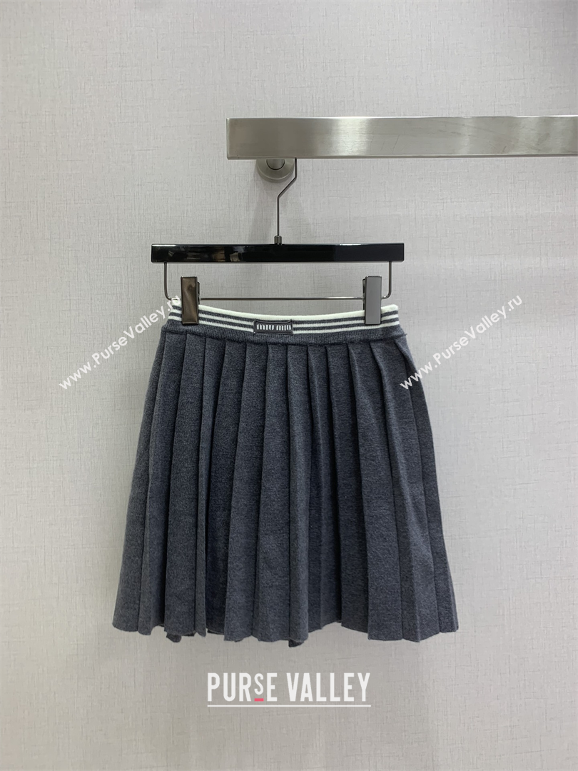 Miu Miu Wool Knit Polo Shirt and Skirt Set Grey 2025 M110506 (QI-251105009)