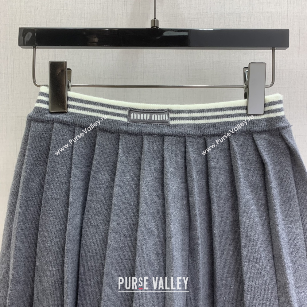 Miu Miu Wool Knit Polo Shirt and Skirt Set Grey 2025 M110506 (QI-251105009)