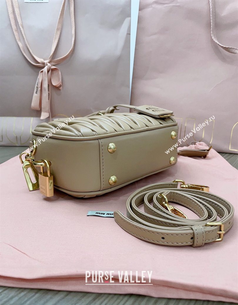 Miu Miu Matelasse Nappa Leather Top Handle Bag 5BB123 Beige 2025 (JD-251121054)