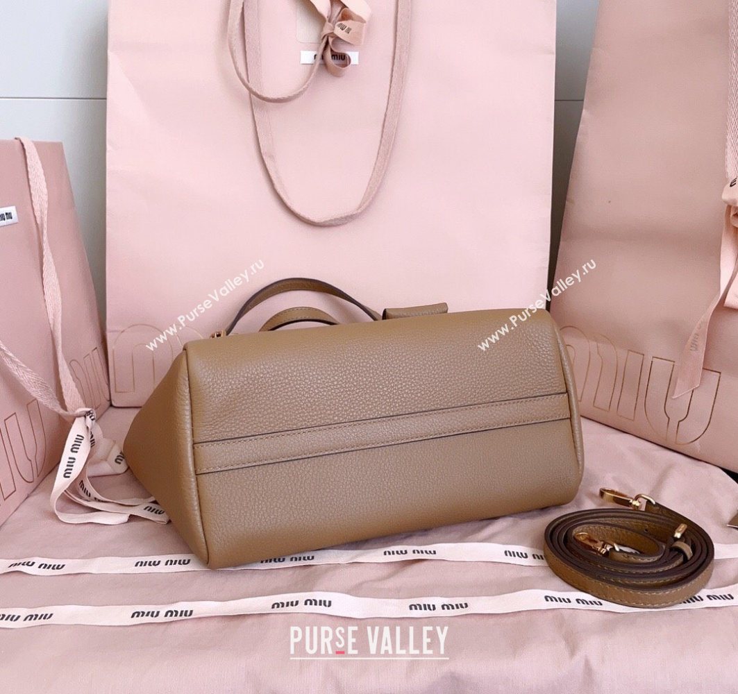 Miu Miu Leather handbag Caramel Brown 2025 5BA304 (JD-251121056)
