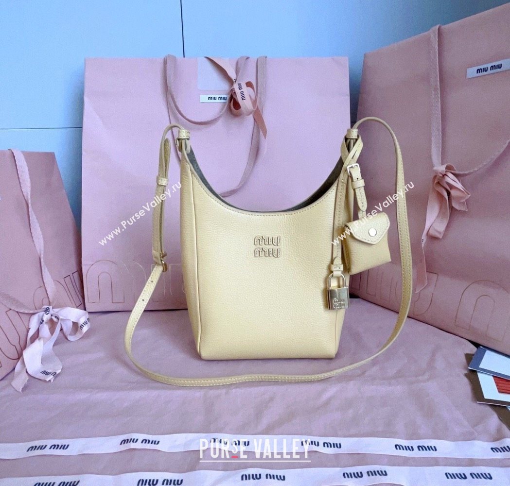 Miu Miu Leather bucket bag Ginista Yellow 2025 5BE099 (JD-251121059)