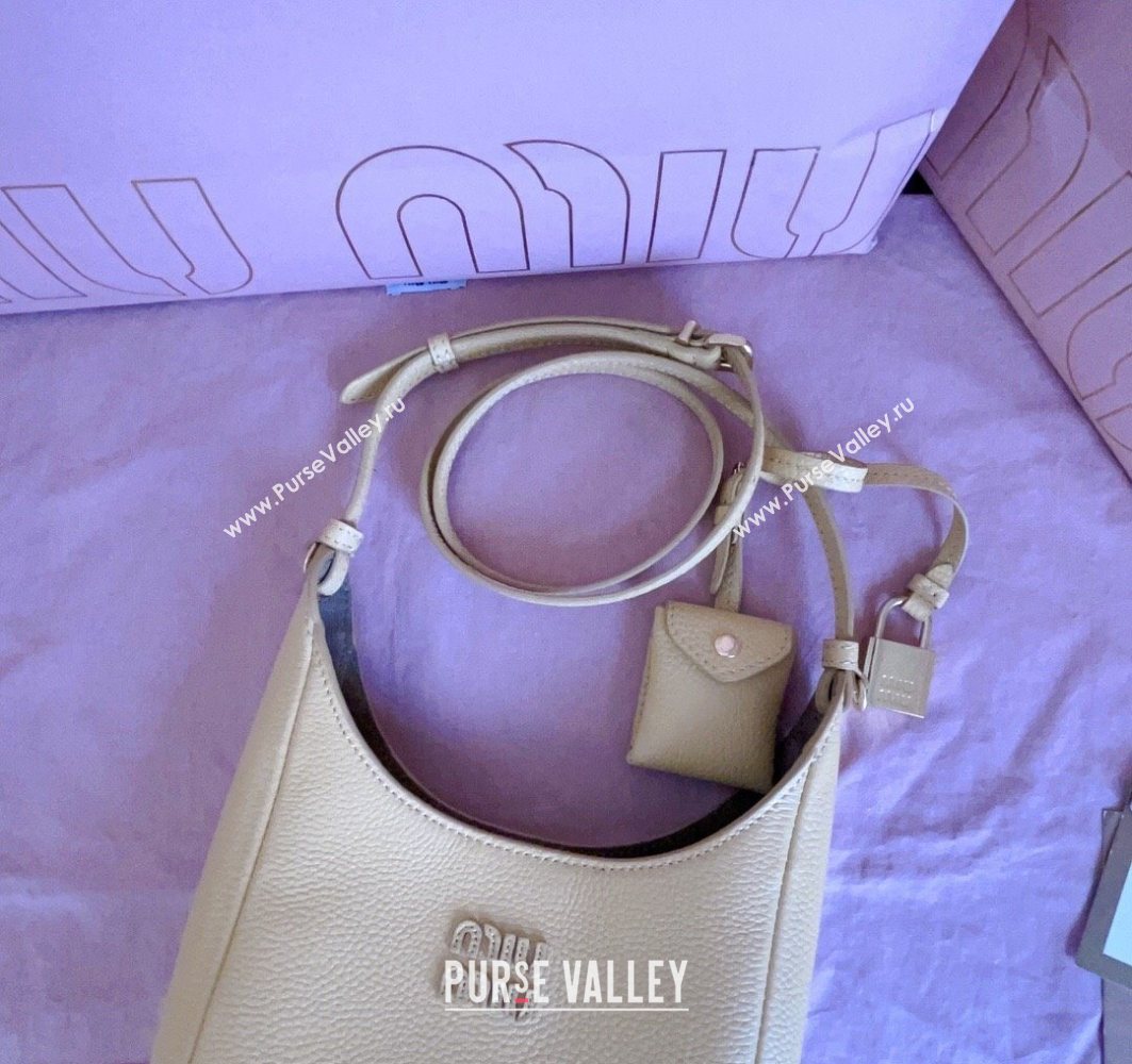 Miu Miu Leather bucket bag Ginista Yellow 2025 5BE099 (JD-251121059)