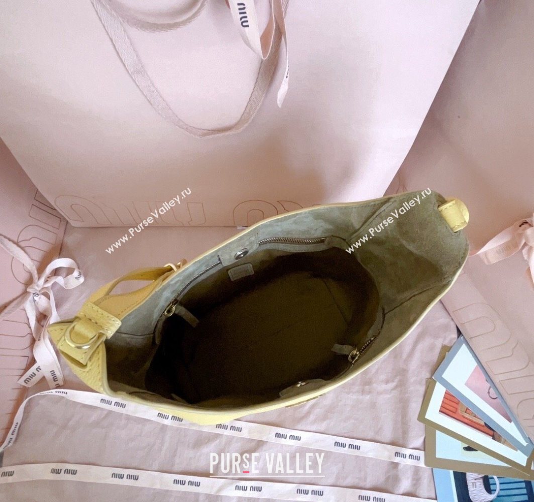 Miu Miu Leather bucket bag Yellow 2025 5BE098 (JD-251121063)