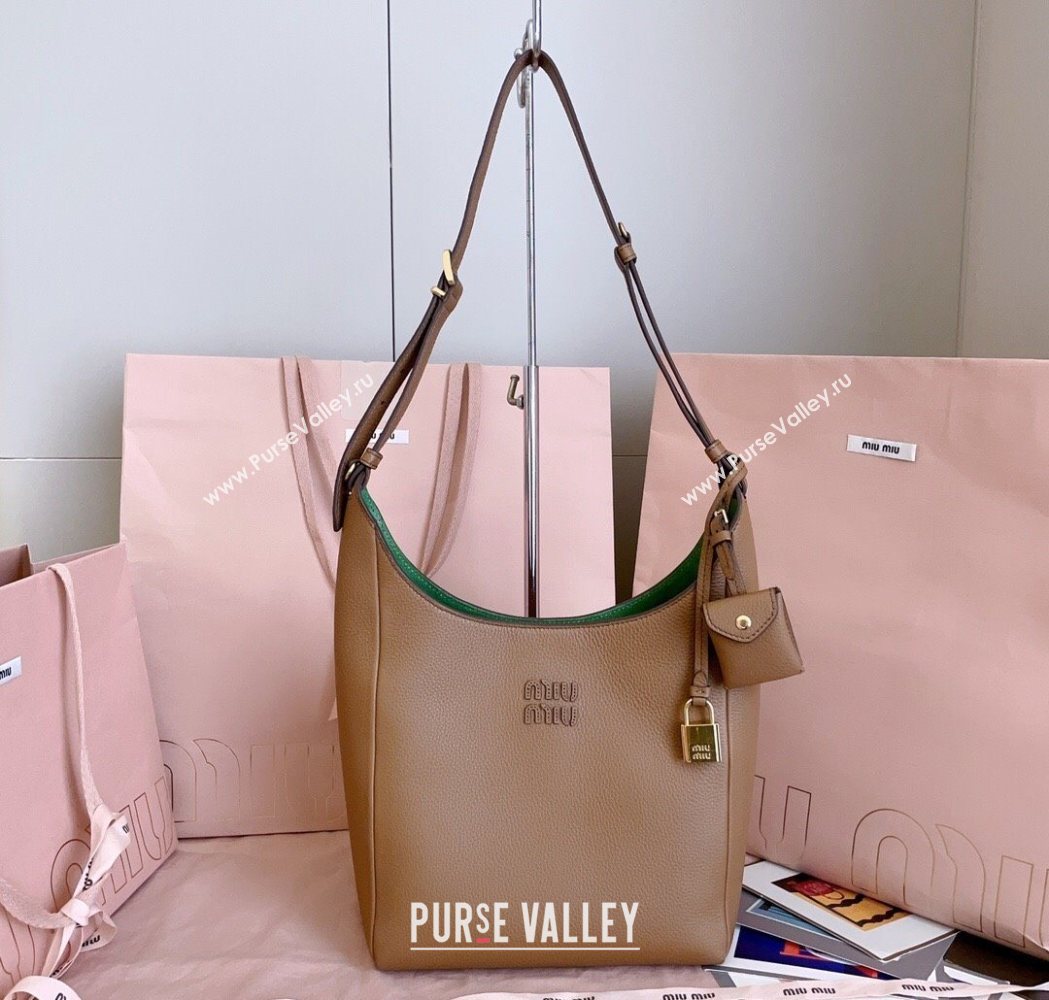 Miu Miu Leather bucket bag Caramel Brown 2025 5BE098 (JD-251121066)