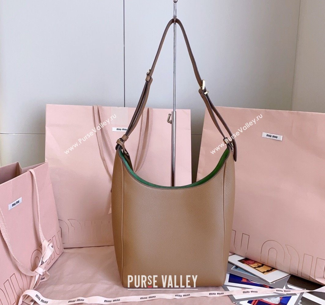 Miu Miu Leather bucket bag Caramel Brown 2025 5BE098 (JD-251121066)