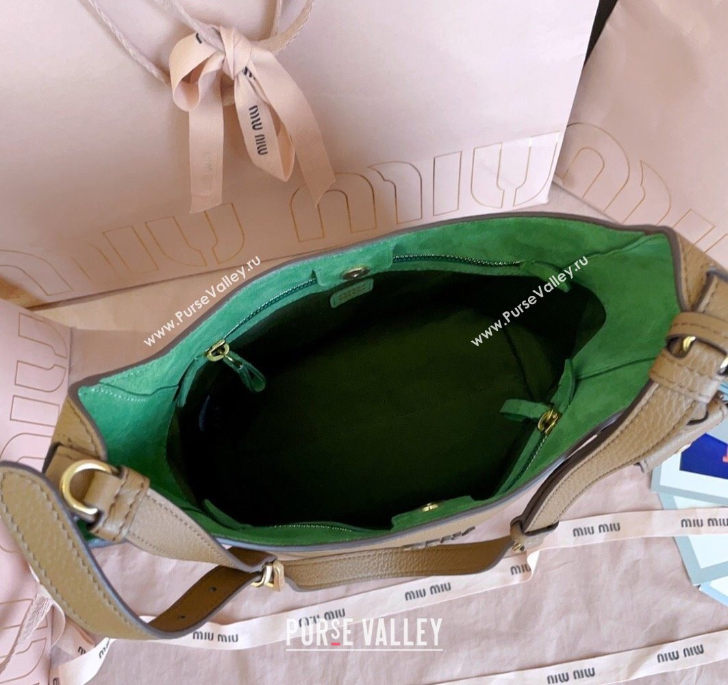 Miu Miu Leather bucket bag Caramel Brown 2025 5BE098 (JD-251121066)