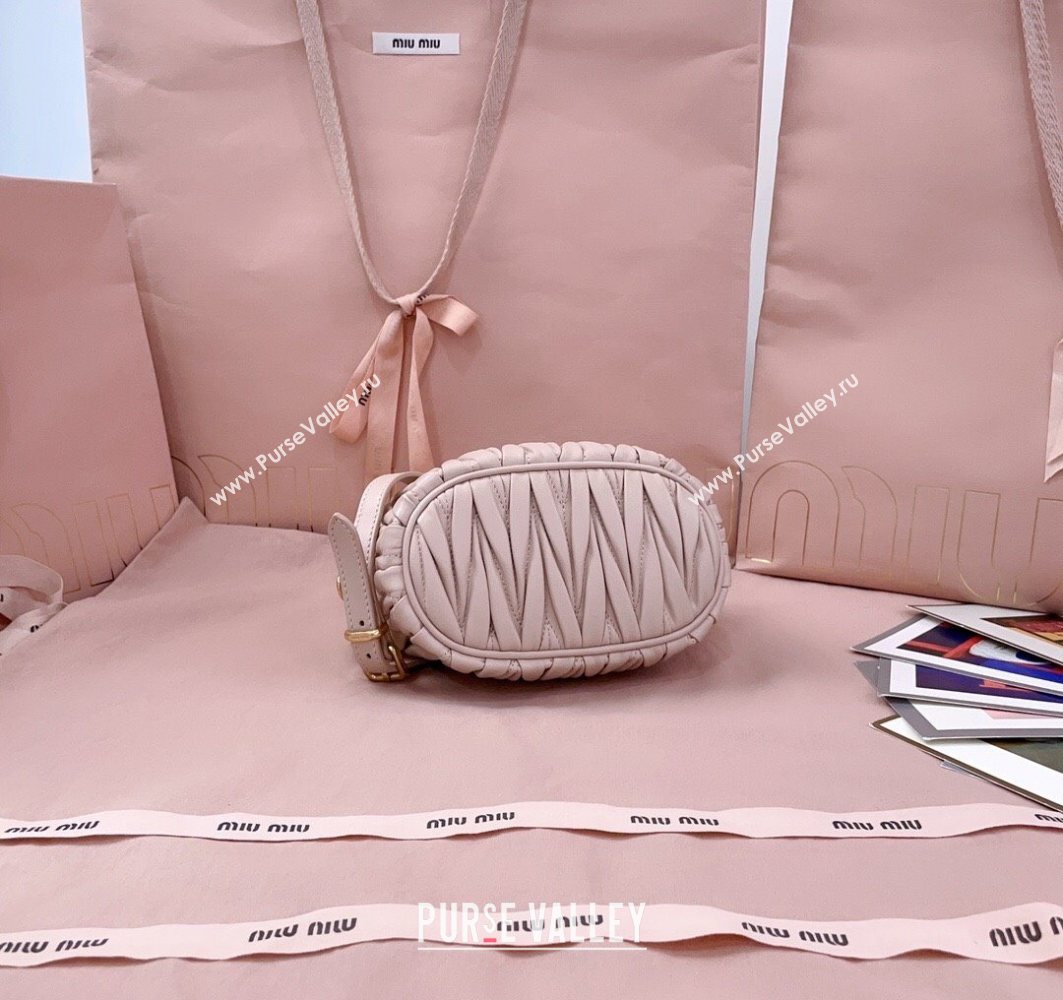 Miu Miu Matelasse Nappa Leather Pouch Mini Bag Powder Pink 2025 5NE026 (JD-251121070)