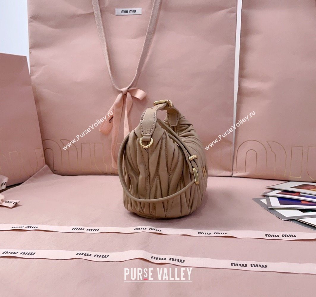 Miu Miu Matelasse Nappa Leather Pouch Mini Bag Beige 2025 5NE026 (JD-251121072)