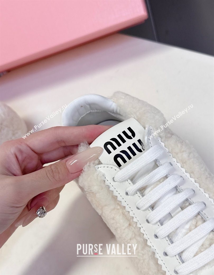 Miu Miu Plumet Shearling Sneakers White 2025 5E529E (MD-251208063)