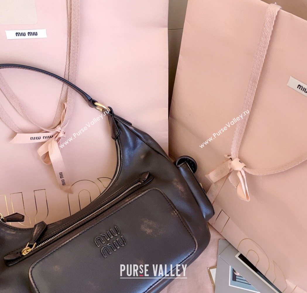 Miu Miu Pocket nappa leather hobo bag Coffee Brown 2026 5BC189 (JD-260120057)