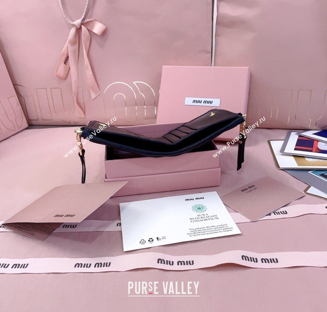 Miu Miu Matelasse Nappa Leather Pocket Wallet Black 2026 5MV017 (JD-260120064)