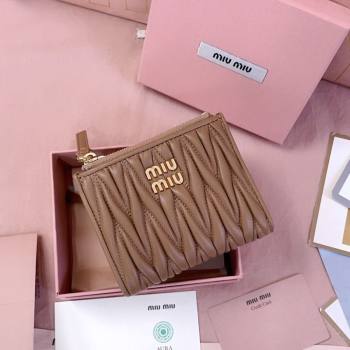 Miu Miu Matelasse Nappa Leather Pocket Wallet Brown 2026 5MV017 (JD-260120066)