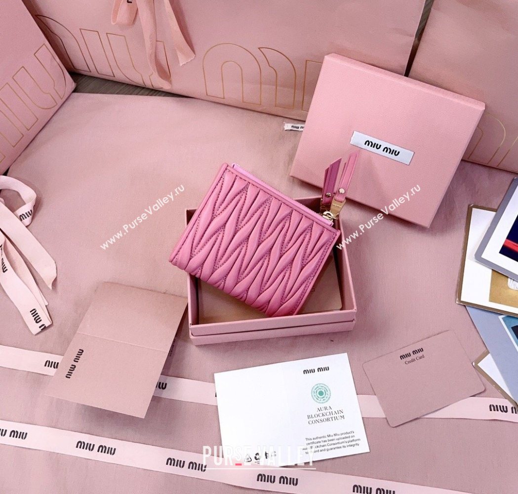 Miu Miu Matelasse Nappa Leather Pocket Wallet Begonia Pink 2026 5MV017 (JD-260120067)