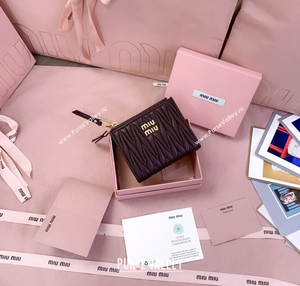 Miu Miu Matelasse Nappa Leather Pocket Wallet Dark Burgundy 2026 5MV017 (JD-260120069)