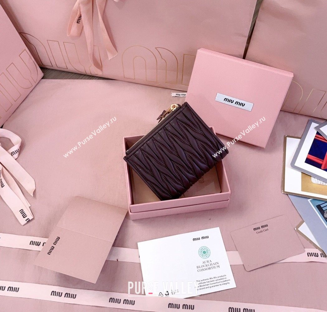 Miu Miu Matelasse Nappa Leather Pocket Wallet Dark Burgundy 2026 5MV017 (JD-260120069)