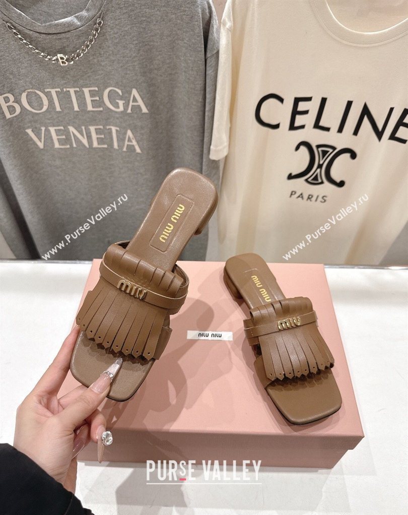 Miu Miu Fringe Leather Flat Slides Sandal Brown 2026 MM022703 (MD-260227078)