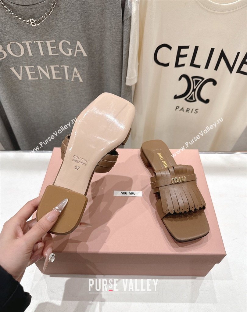 Miu Miu Fringe Leather Flat Slides Sandal Brown 2026 MM022703 (MD-260227078)