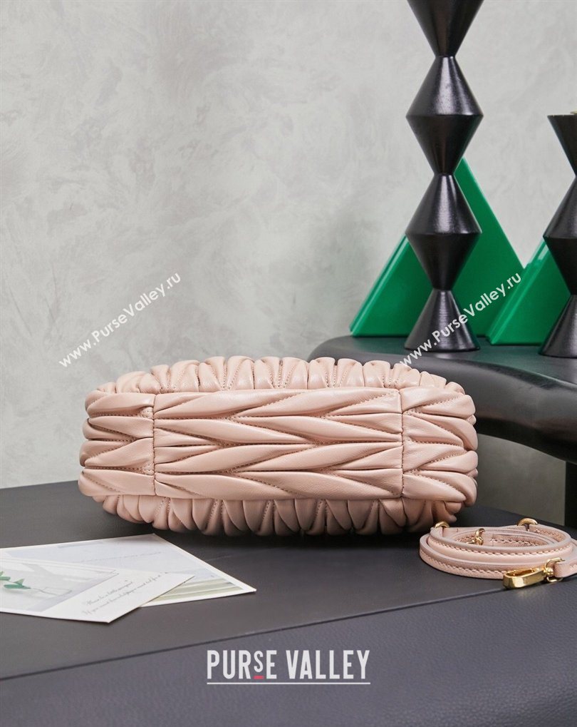 Miu Miu Wander Matelasse Nappa Leather Hobo Mini bag 5BC125 Nude Pink 2026 0407 (MHUI-260407035)