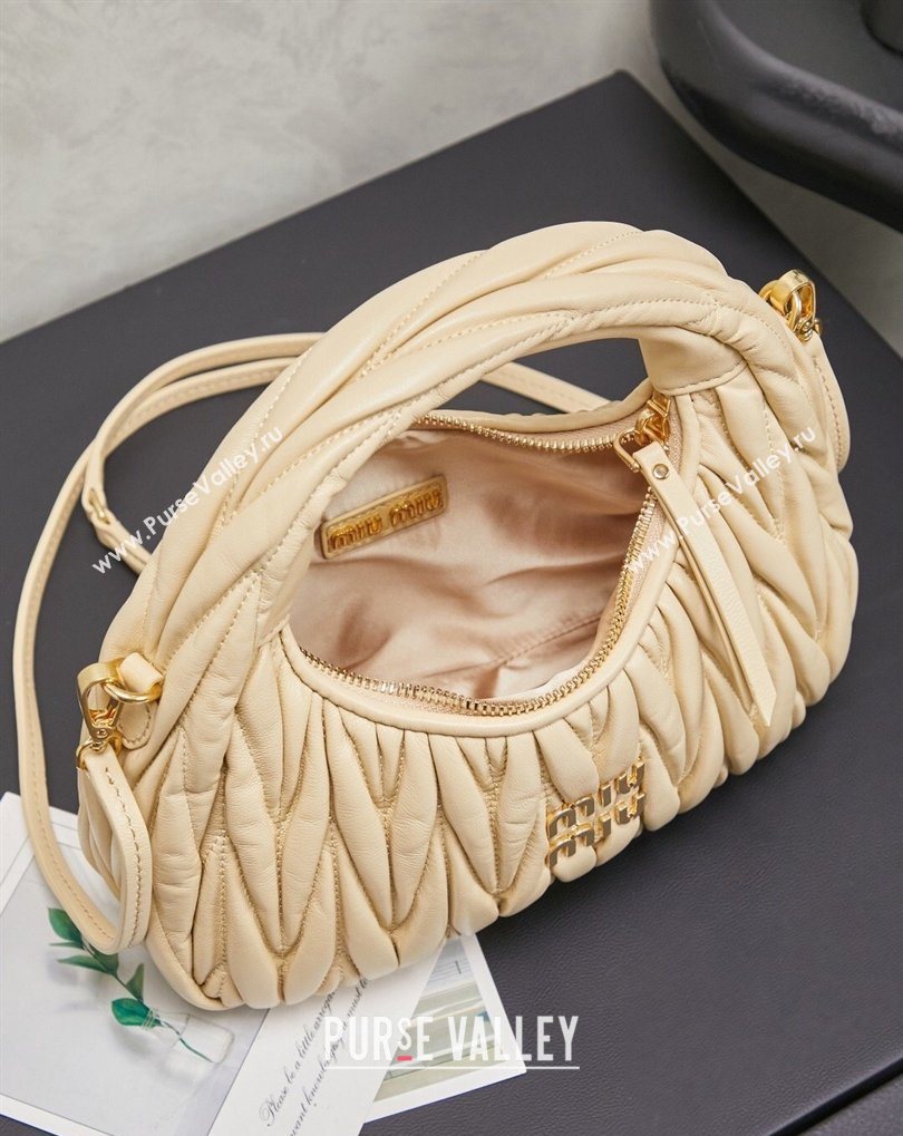 Miu Miu Wander Matelasse Nappa Leather Hobo Mini bag 5BC125 Calendula Yellow 2026 0407 (MHUI-260407036)