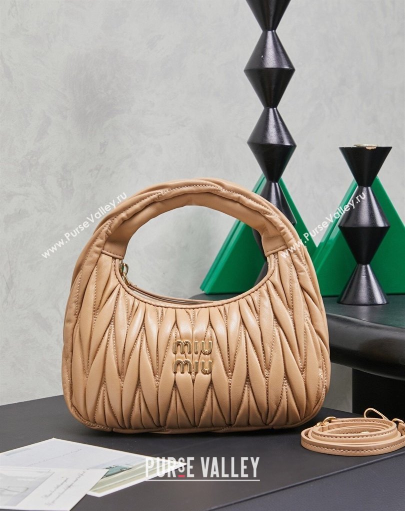 Miu Miu Wander Matelasse Nappa Leather Hobo Mini bag 5BC125 Sand Yellow 2026 0407 (MHUI-260407037)