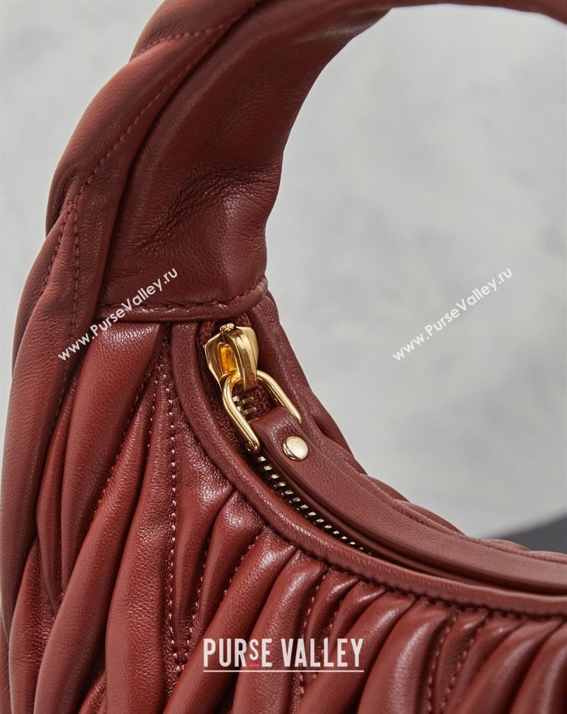 Miu Miu Wander Matelasse Nappa Leather Hobo Mini bag 5BC125 Rouge Red 2026 0407 (MHUI-260407040)