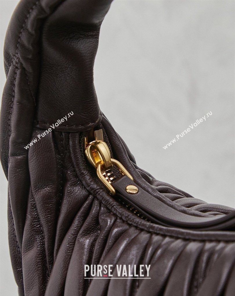 Miu Miu Wander Matelasse Nappa Leather Hobo Mini bag 5BC125 Briar 2026 0407 (MHUI-260407041)