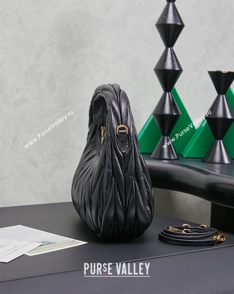 Miu Miu Wander Matelasse Nappa Leather Hobo Mini bag 5BC125 Black 2026 0407 (MHUI-260407028)