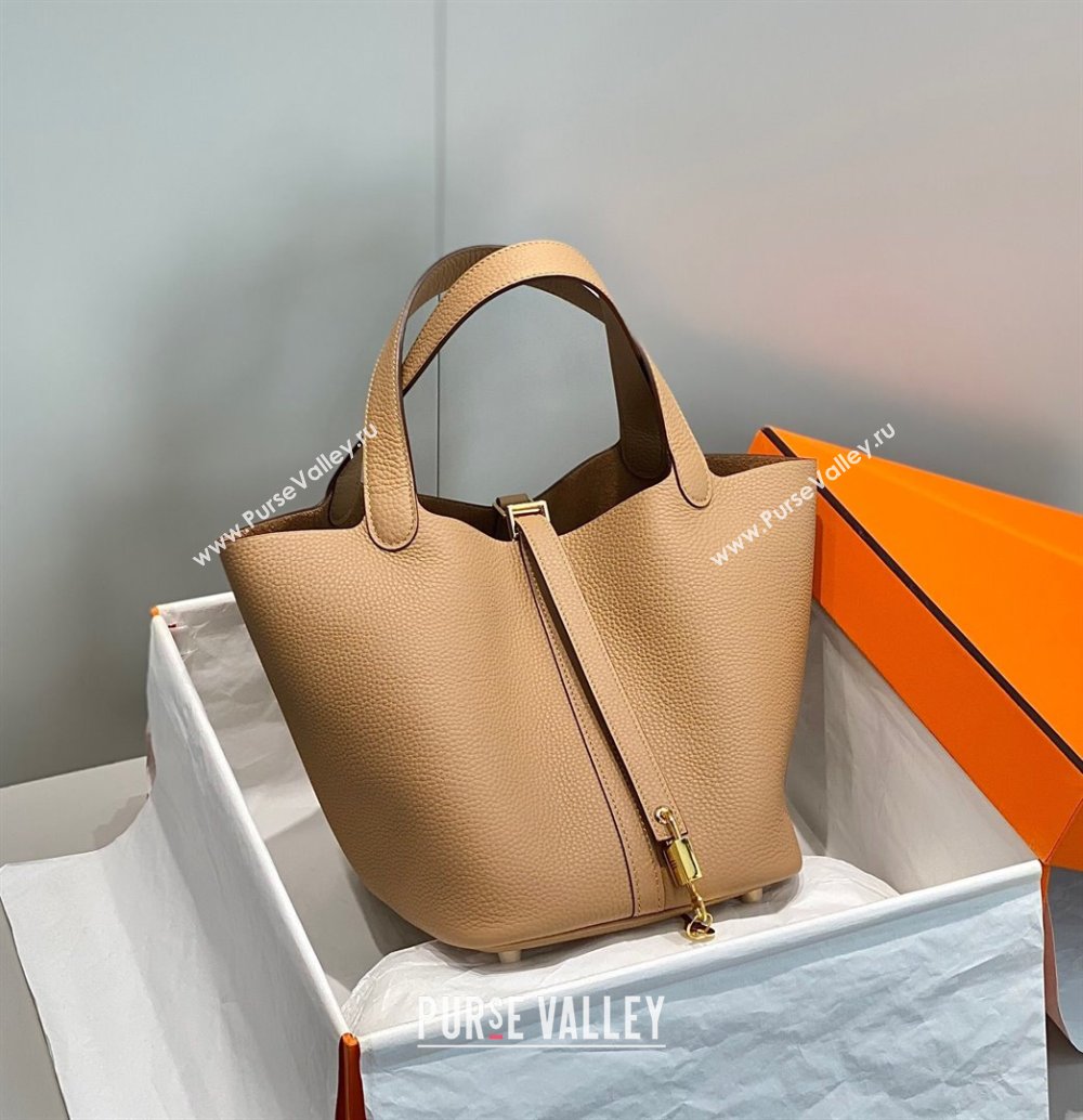 Hermes Picotin Lock Bag 22cm in Togo Calfskin Leather Milk Tea Beige/Gold 2025 (FL-250808174)