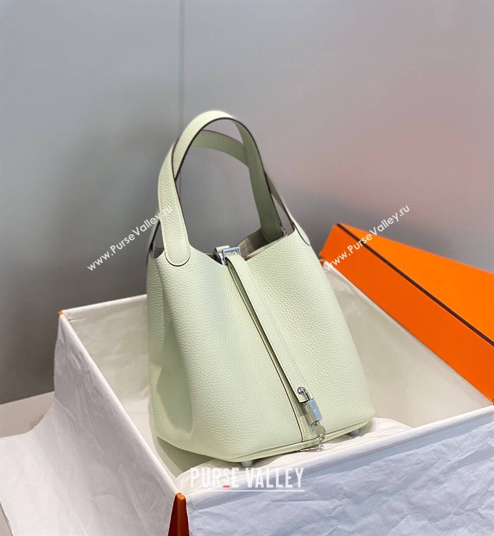 Hermes Picotin Lock Bag 22cm in Togo Calfskin Leather Bubble Green 2025 (FL-250808167)