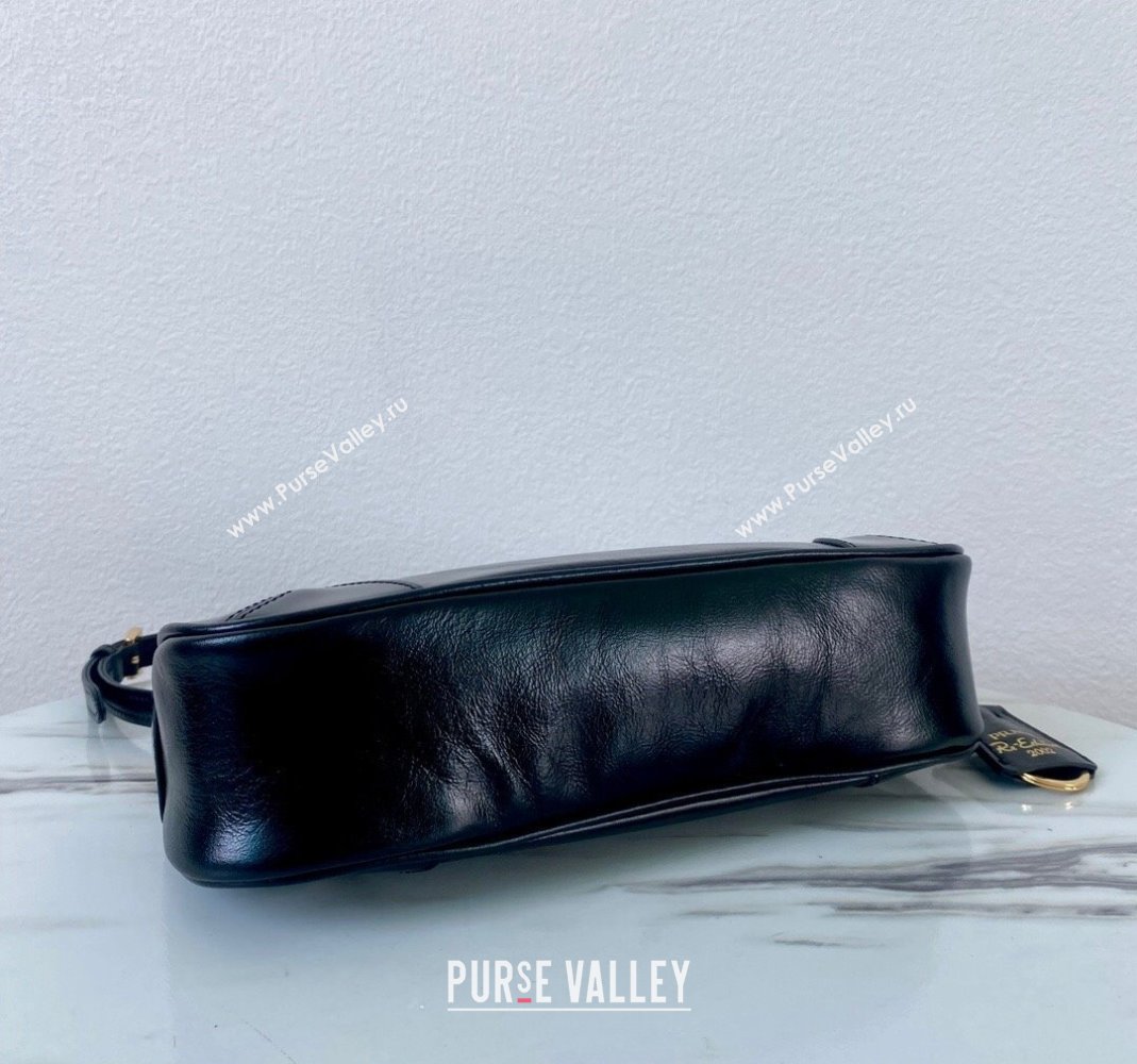 Prada Re-Edition 2002 small shiny leather shoulder bag 1BC201 Black 2024 (YZ-240220020)