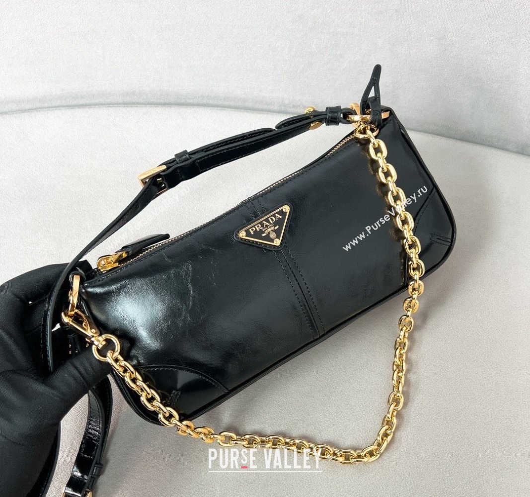 Prada Re-Edition 2002 medium leather shoulder bag Black 1BC221 2024 (YZ-240312115)