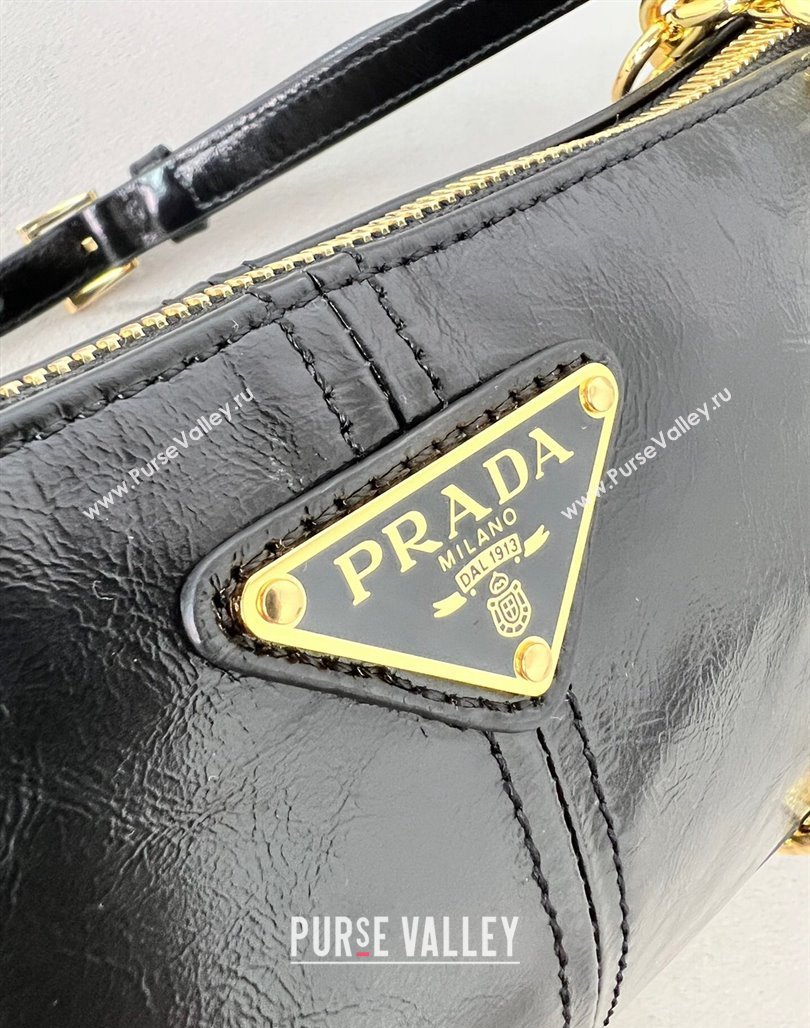 Prada Re-Edition 2002 medium leather shoulder bag Black 1BC221 2024 (YZ-240312115)