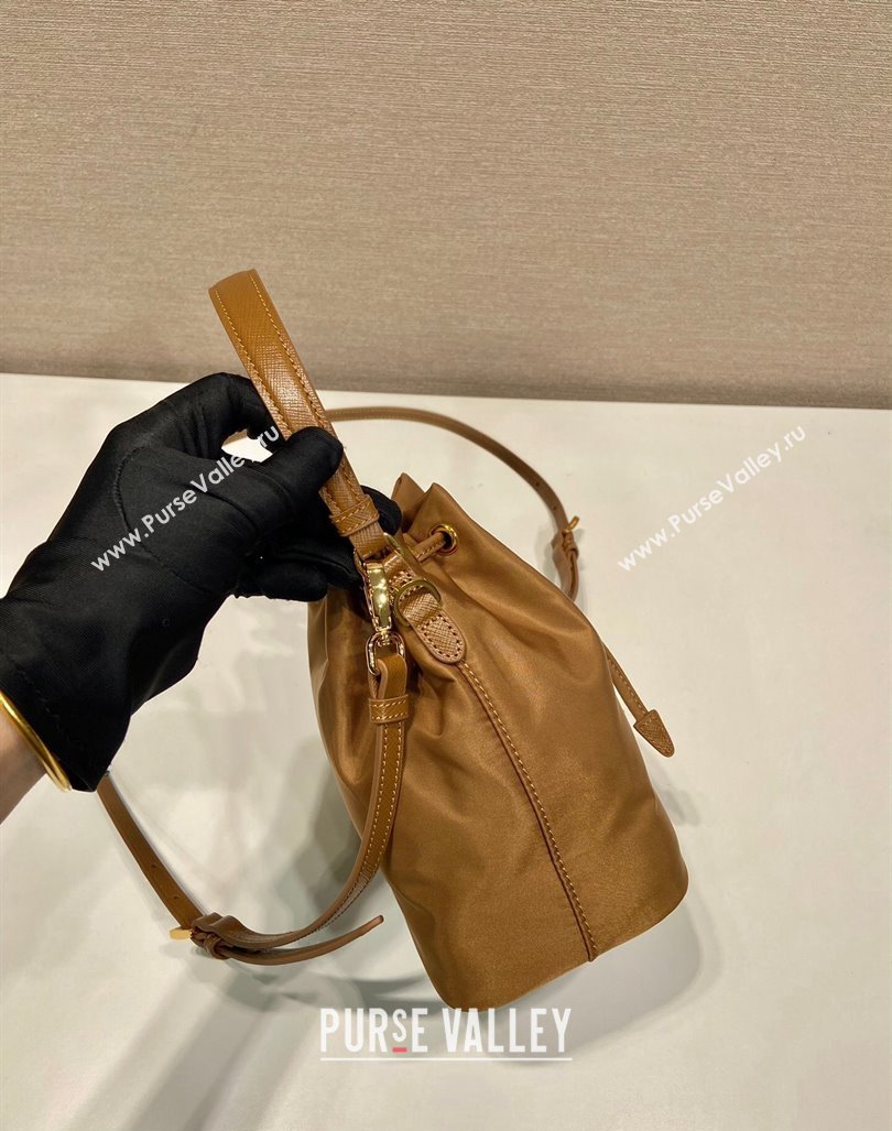 Prada Re-Edition 1978 Re-Nylon Bucket mini-bag 1BE067 Brown 2024 0416 (YZ-240416081)