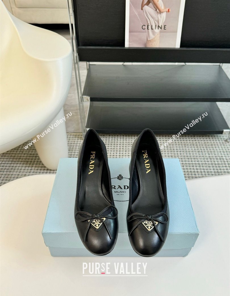 Prada Calf Leather Pumps with Bow and Logo Black 2024 PR111503 (KL-241115013)