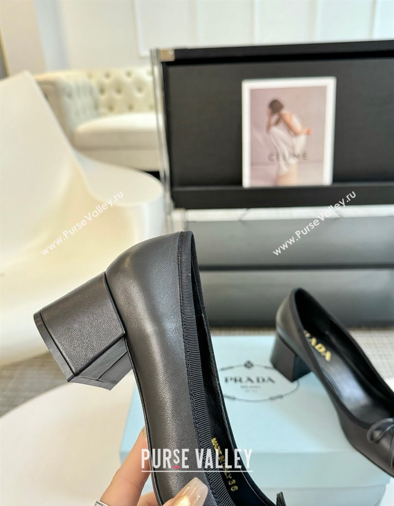 Prada Calf Leather Pumps with Bow and Logo Black 2024 PR111503 (KL-241115013)