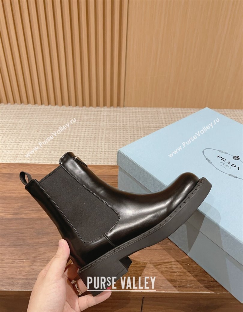 Prada Brushed Leather Heel Chelsea Ankle Boots Black 2024 PR111403 (KL-241114123)