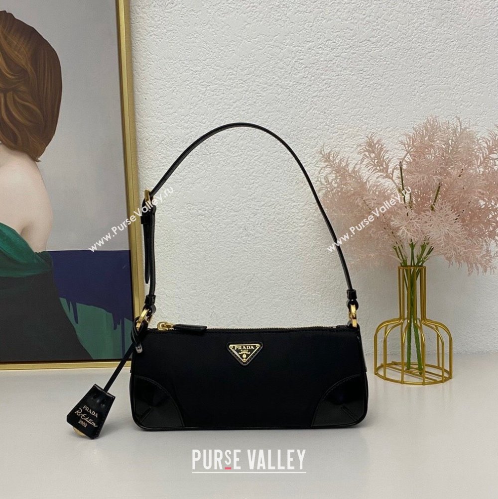 Prada Re-Edition 2002 small nylon shoulder bag 1BC201 Black 2024 (nana-241213099)