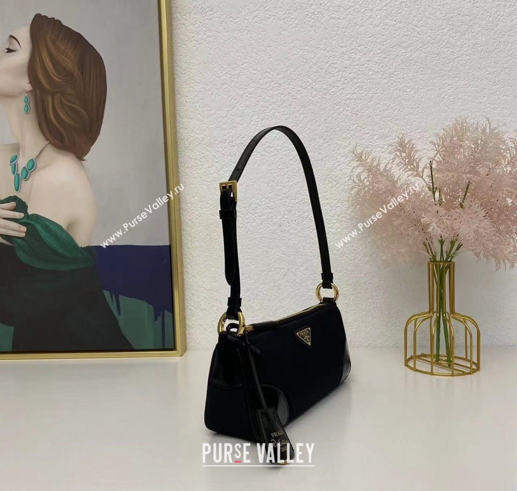 Prada Re-Edition 2002 small nylon shoulder bag 1BC201 Black 2024 (nana-241213099)