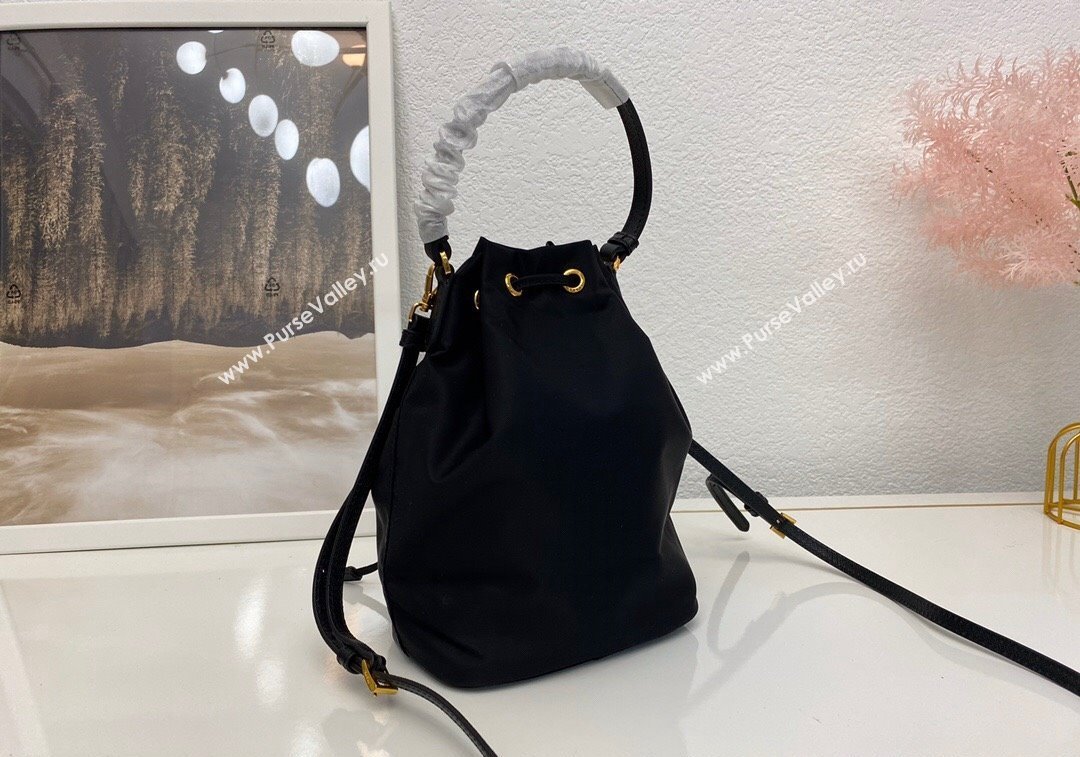 Prada small nylon bucket bag 1N1864 Black 2024 (nana-241213102)