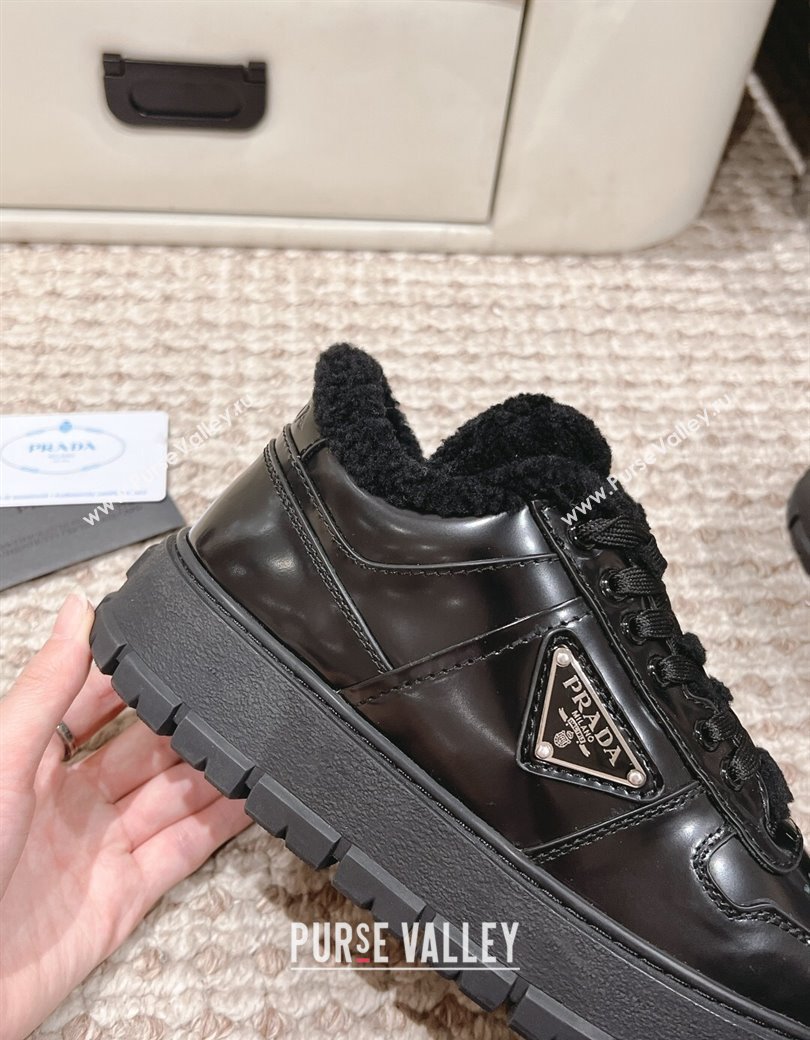 Prada Brushed Leather and Shearling Mid-top Platform Sneakers Black 2024 1227 (KL-241227105)